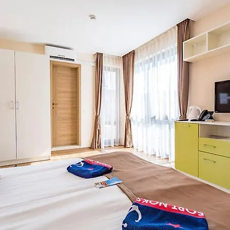 4* Sea - With Balcony Апартаменты Свети-Влас