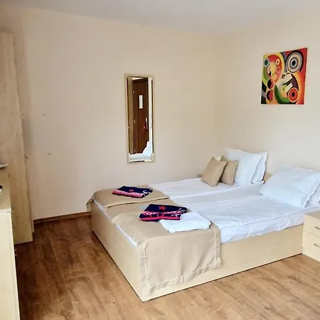 4* Sea - With Balcony Апартаменты *